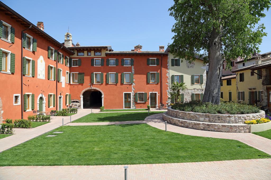 Residence Borgo Mondragon Lazise Exterior photo