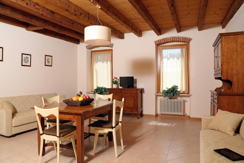 Residence Borgo Mondragon Lazise Room photo
