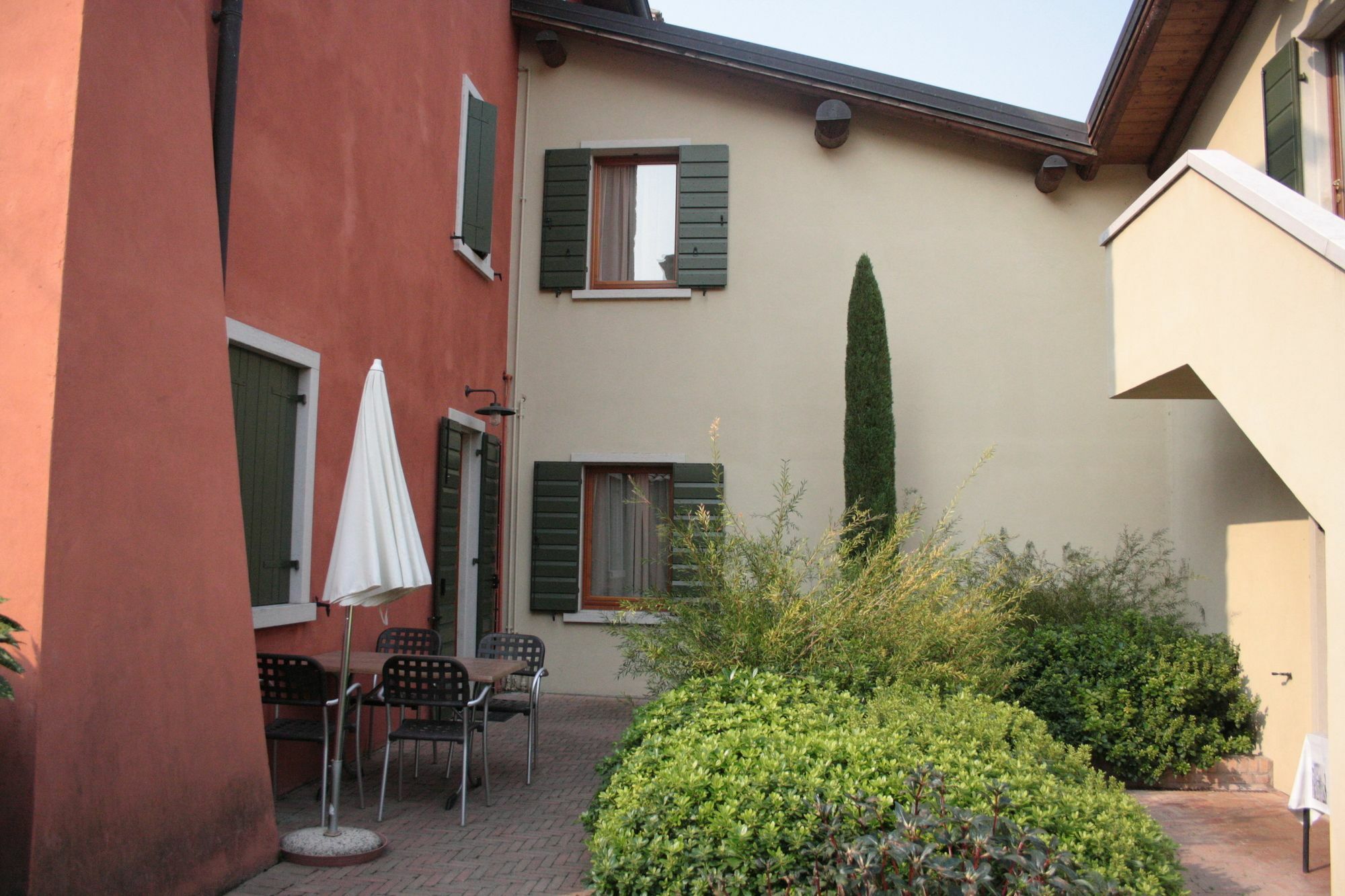 Residence Borgo Mondragon Lazise Exterior photo