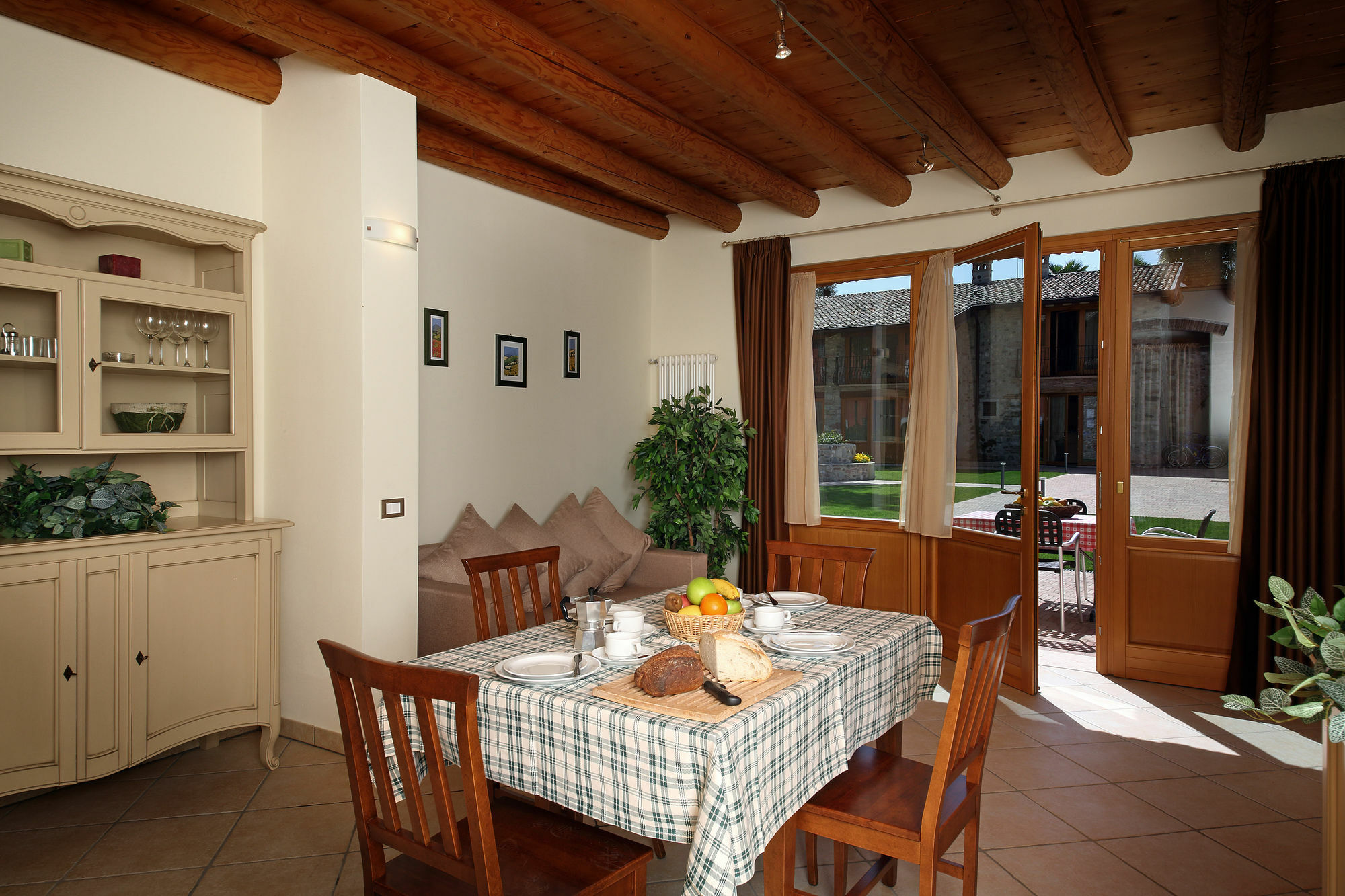 Residence Borgo Mondragon Lazise Exterior photo