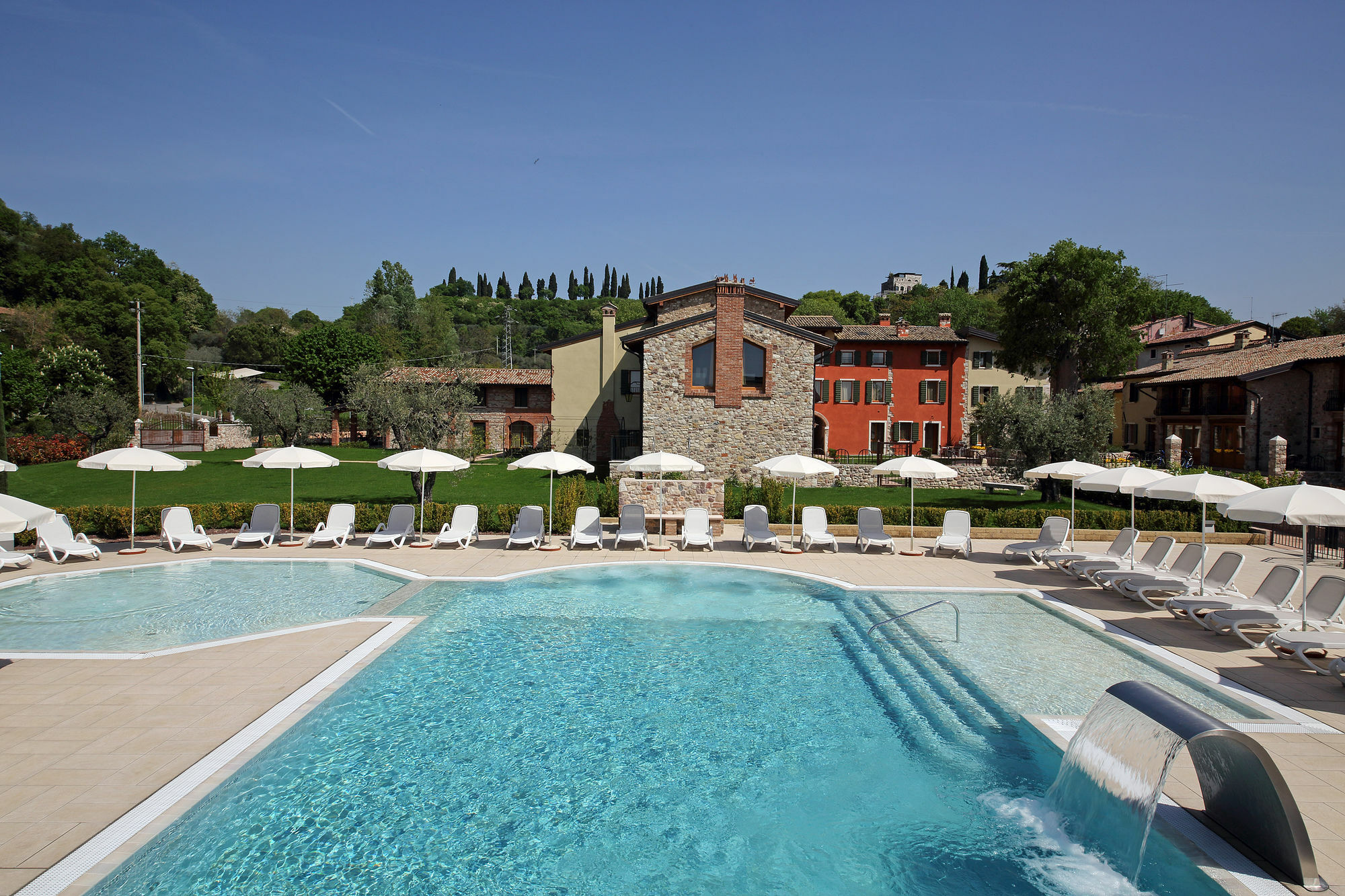 Residence Borgo Mondragon Lazise Exterior photo